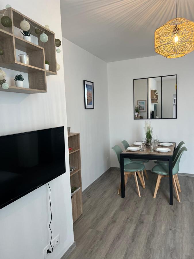 Le Cocon Moulinois, Proche Gare Avec Services By Primo C0Nciergerie Apartment Мулин Екстериор снимка